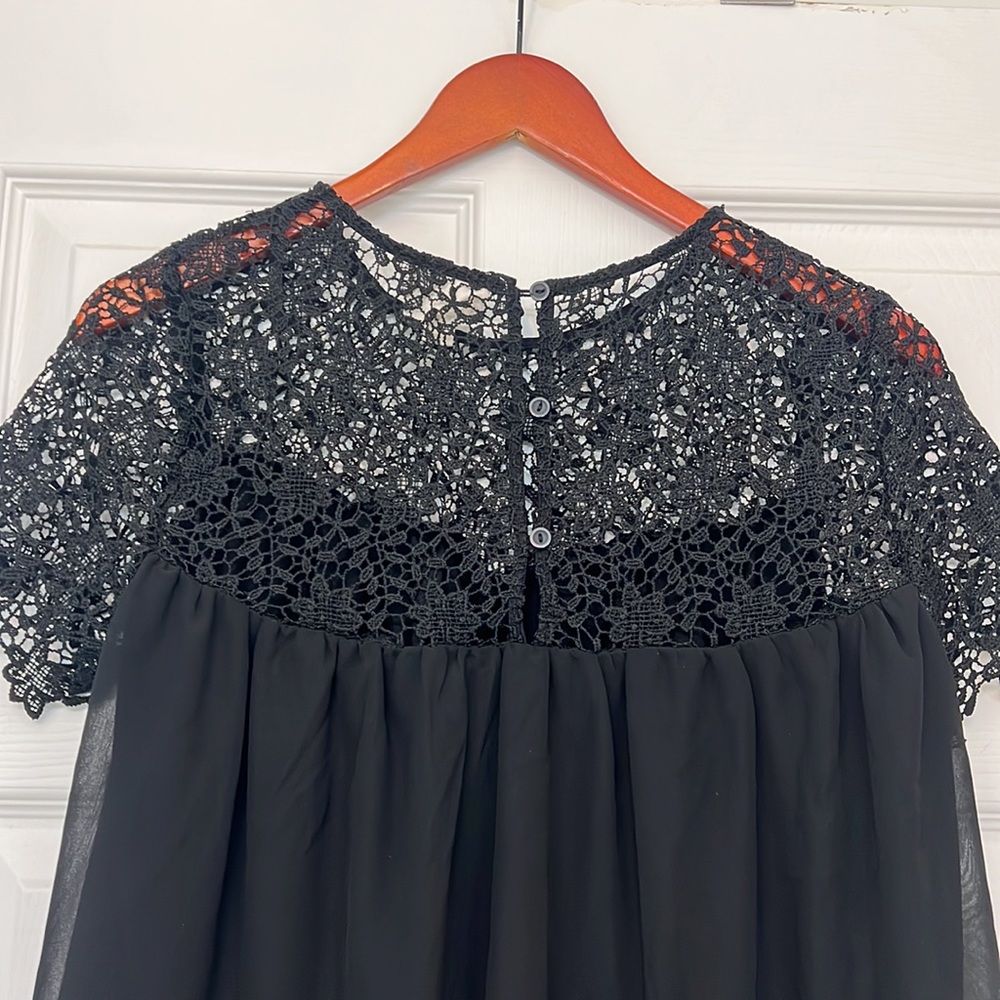 LA Hearts Black Crochet Lace Flowy Chiffon Top - Picture 7 of 11